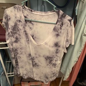 American Eagle favorite tee